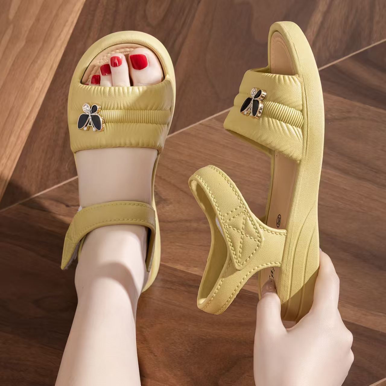 Женские пляжные сандалии на пл – обзор и цена Velcro Strap Sandal