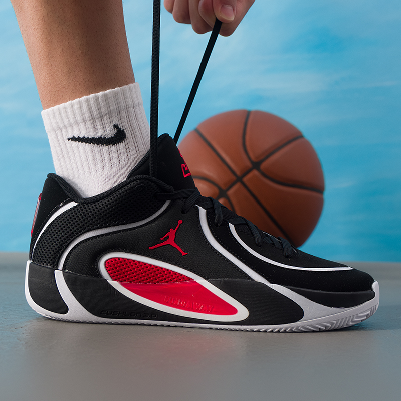 Мужская обувь Nike Jordan Tatu – обзор и цена Men Shoes Jordan 4
